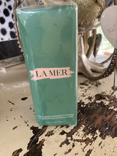 Mer the essence - la, foaming